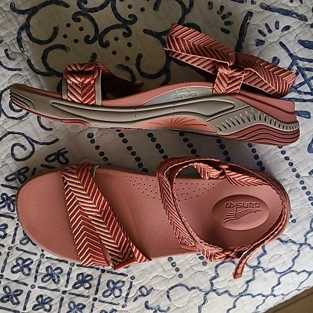 Dansko Racquel Sandal pink size 41 (10.5-11)